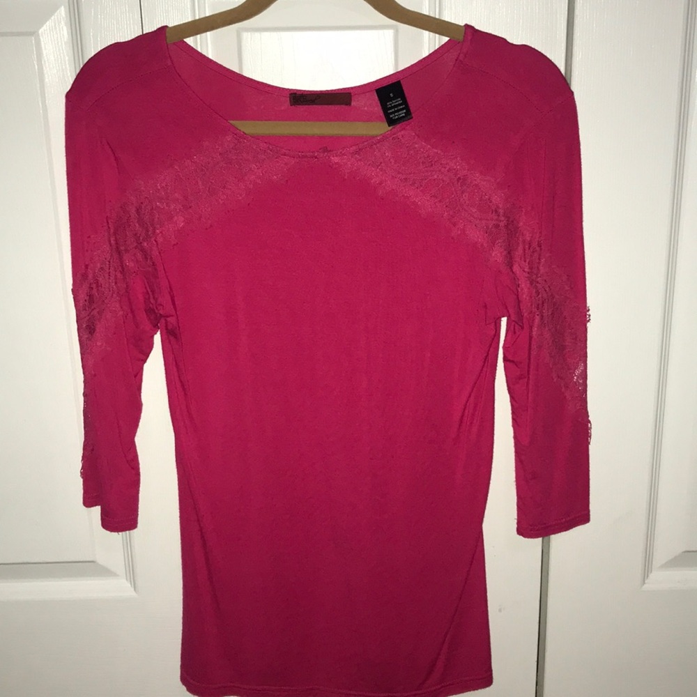 Woman’s BKE 3/4 length top